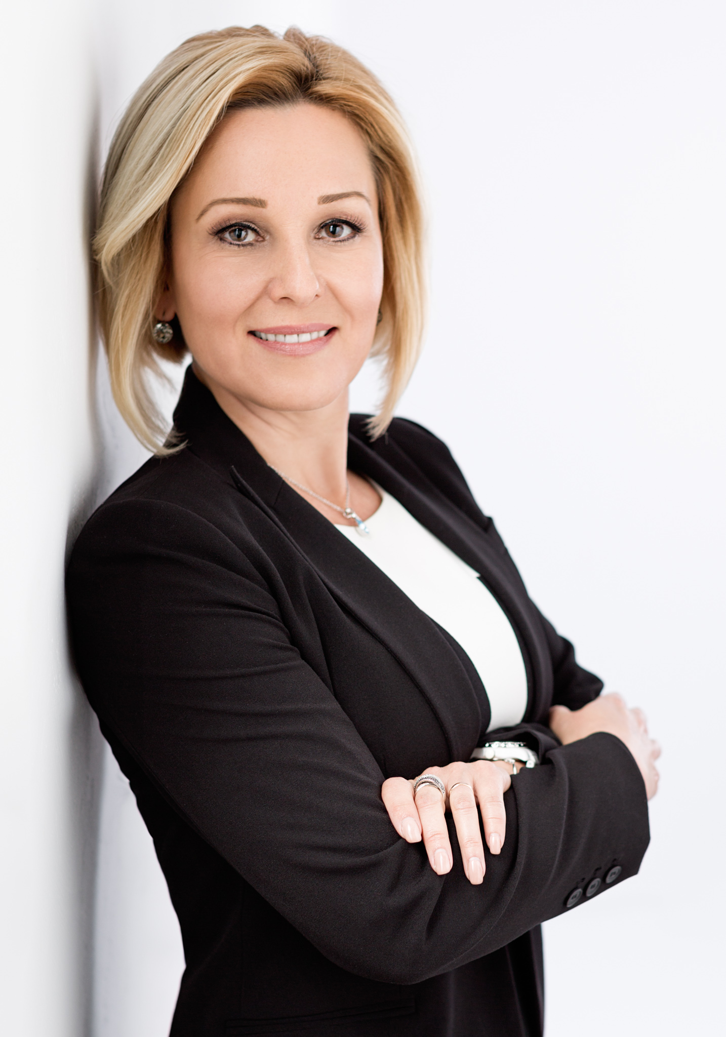 Alena Vydra PA