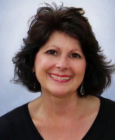 Showcase Member: Kelly Beechler