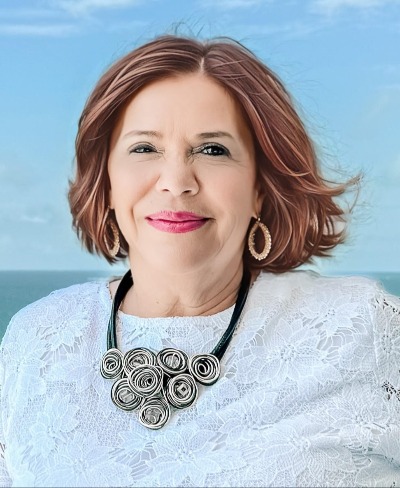 Vicky Leos
