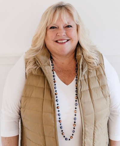 Showcase Member: Susan Darnell