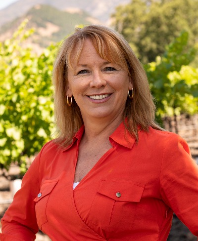 Sandy Tucker